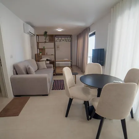 Sea 123 Sarandë