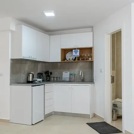 Apartment Sea 123 *