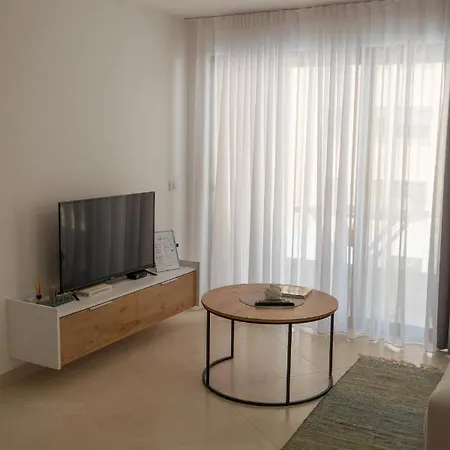 Sea 123 Apartment Sarande